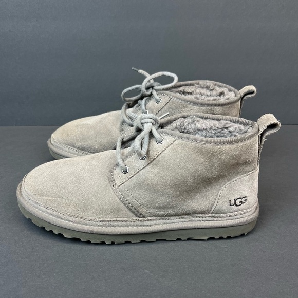 UGG Men’s Gray Neumel 3236 Suede Lace Up Round Toe Chukka Boot Size US 9 - Picture 3 of 8